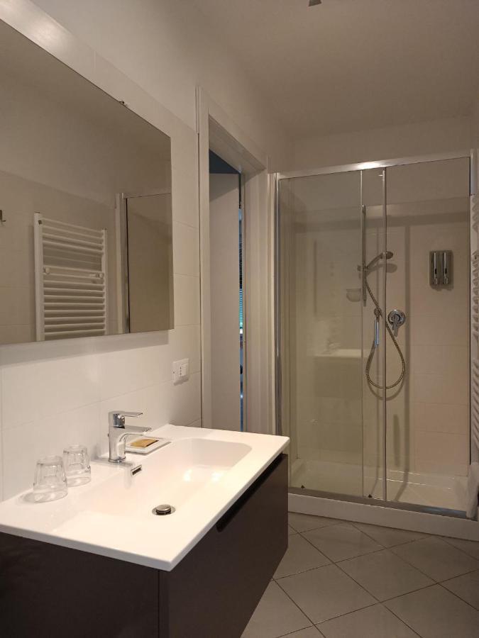 Blackstone Apartment Варацце Екстер'єр фото