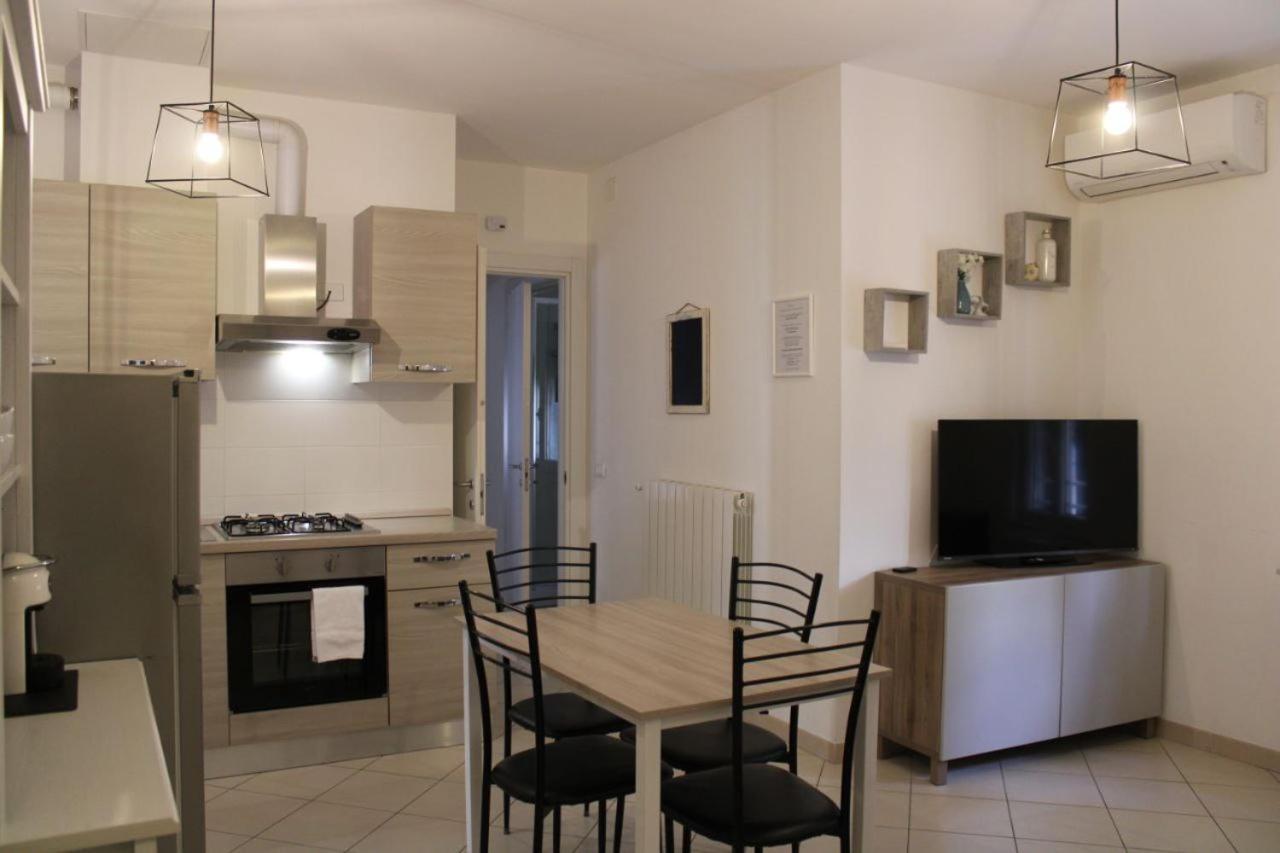 Blackstone Apartment Варацце Екстер'єр фото